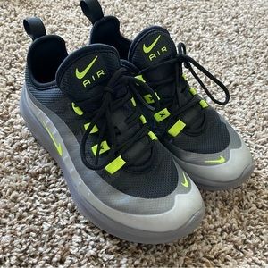 Boys Nike Air Max Shoes Black and Neon Green